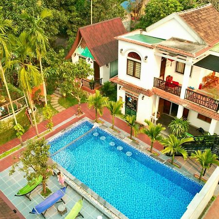 Tropical Valley Homestay - Villas フォンニャ エクステリア 写真