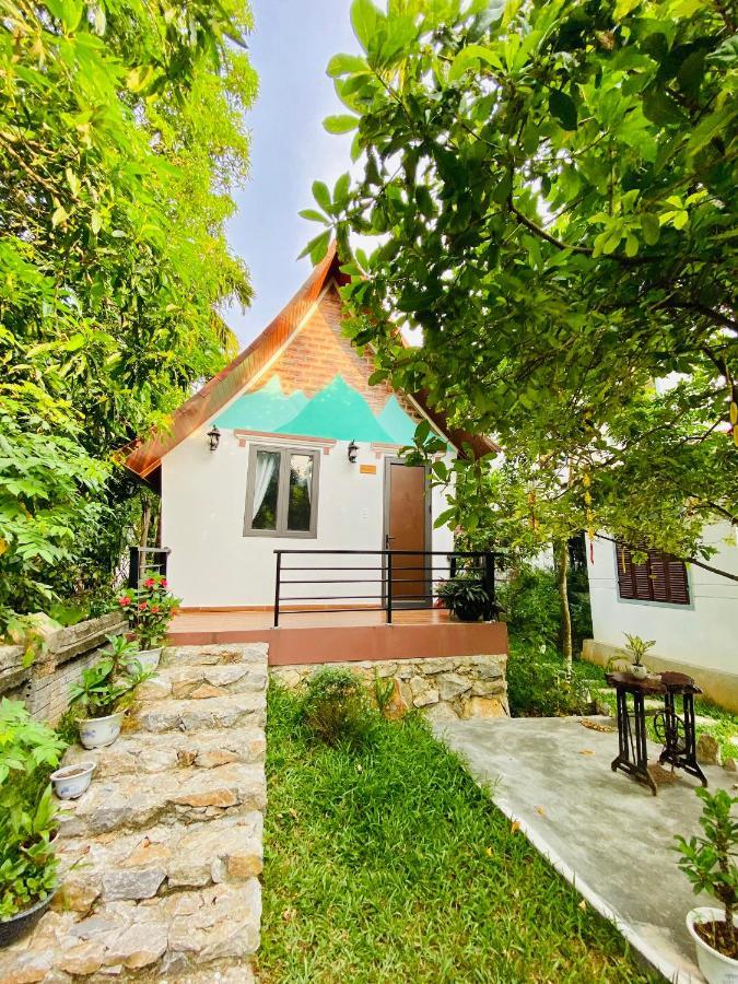 Tropical Valley Homestay - Villas フォンニャ エクステリア 写真