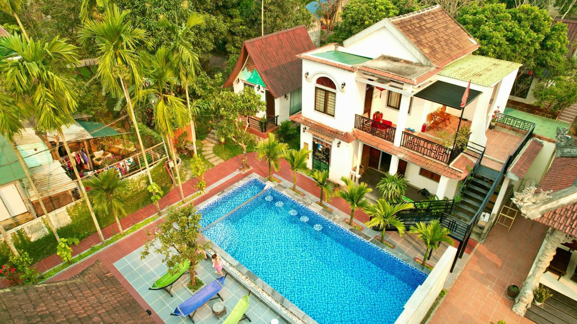 Tropical Valley Homestay - Villas フォンニャ エクステリア 写真