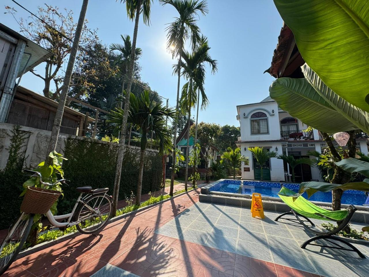 Tropical Valley Homestay - Villas フォンニャ エクステリア 写真