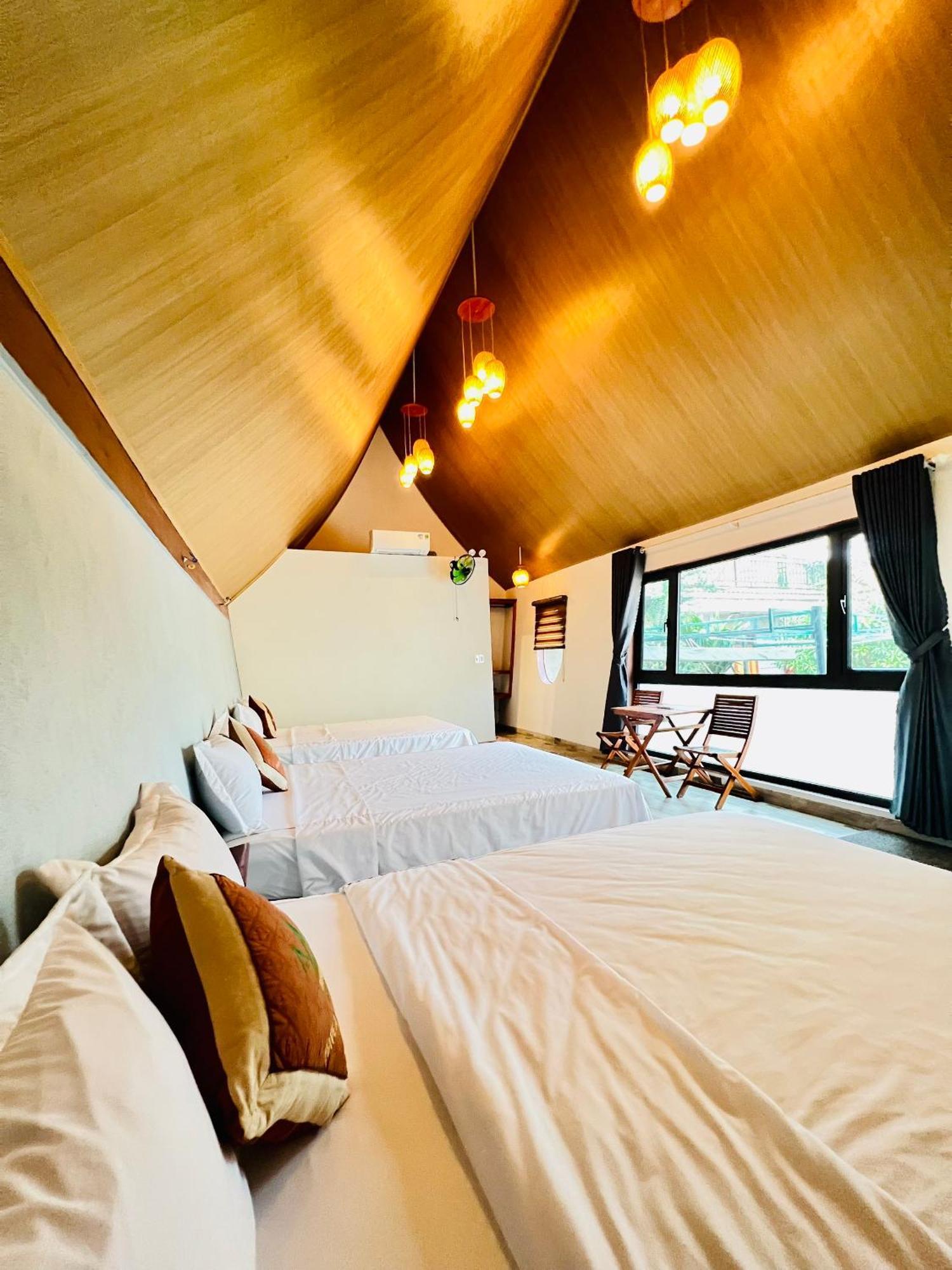 Tropical Valley Homestay - Villas フォンニャ エクステリア 写真