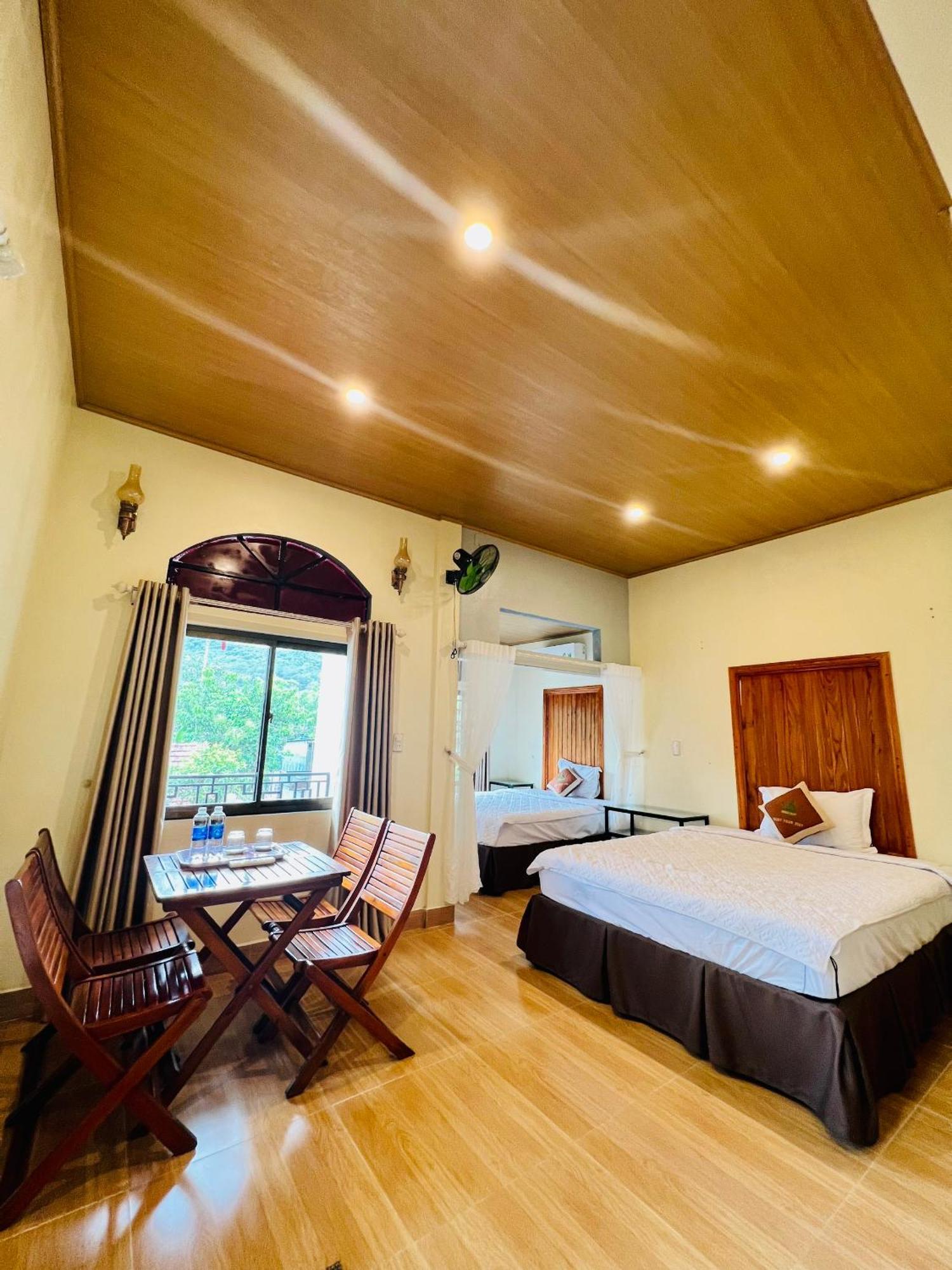 Tropical Valley Homestay - Villas フォンニャ エクステリア 写真