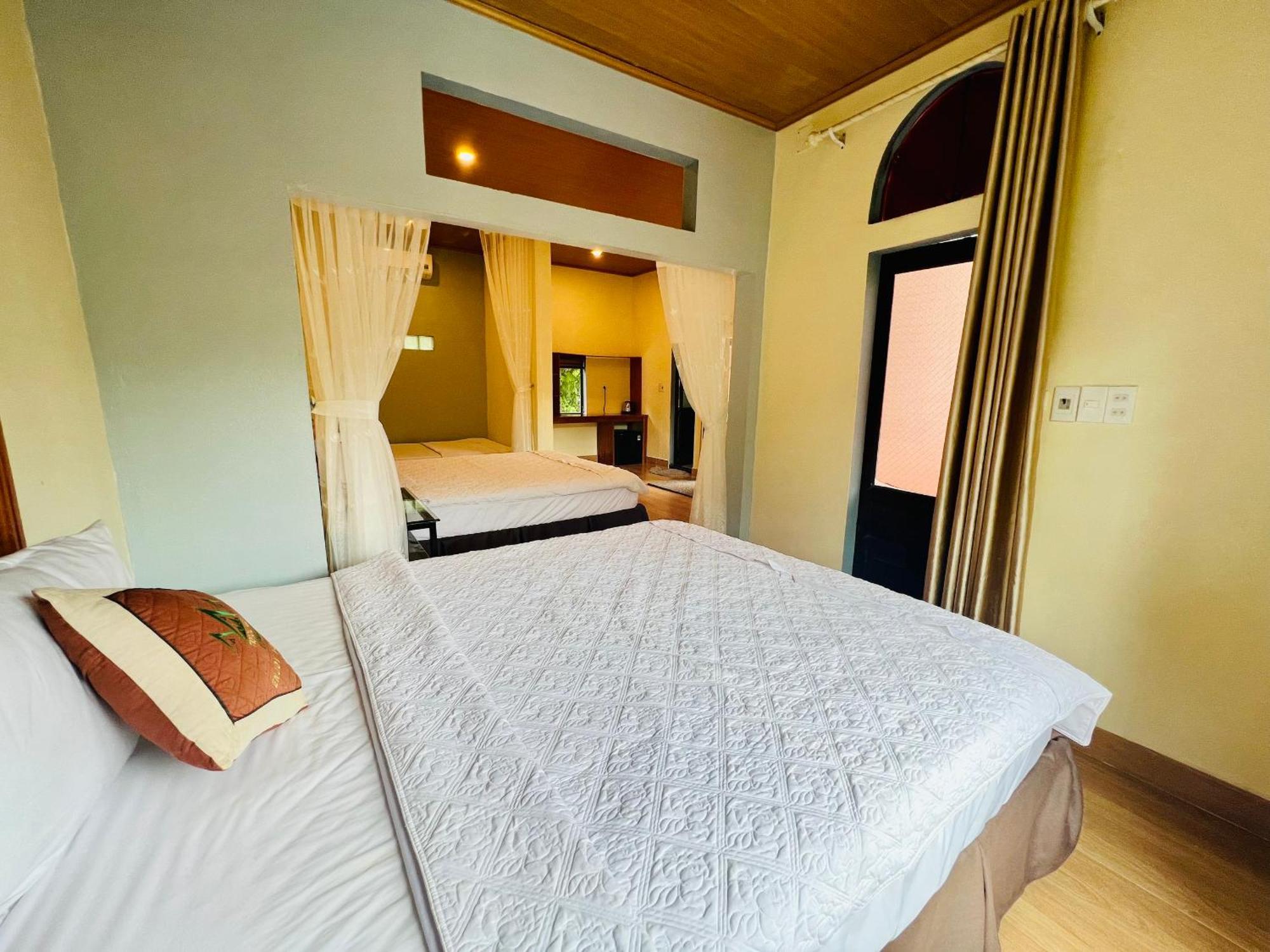 Tropical Valley Homestay - Villas フォンニャ エクステリア 写真