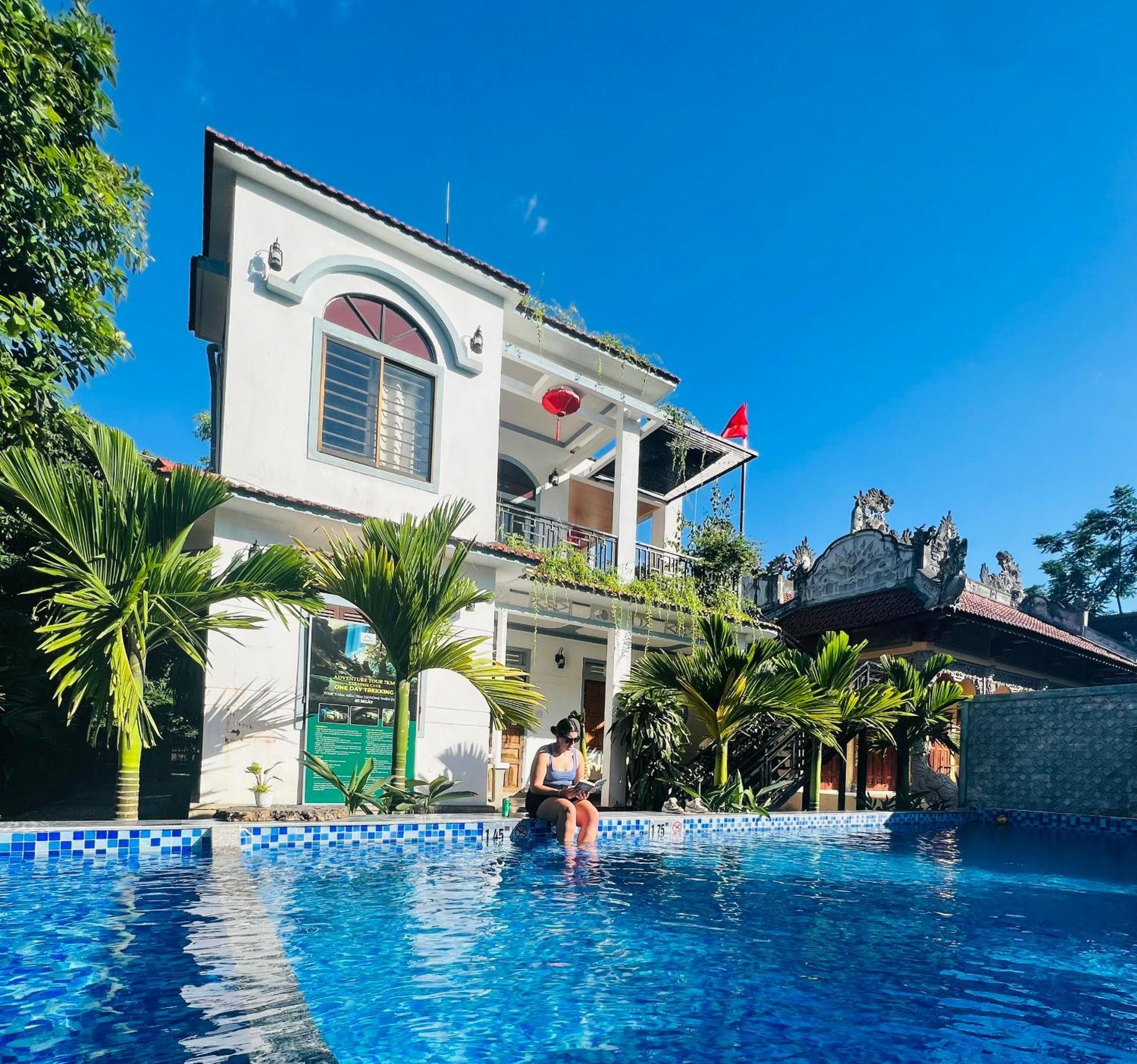 Tropical Valley Homestay - Villas フォンニャ エクステリア 写真