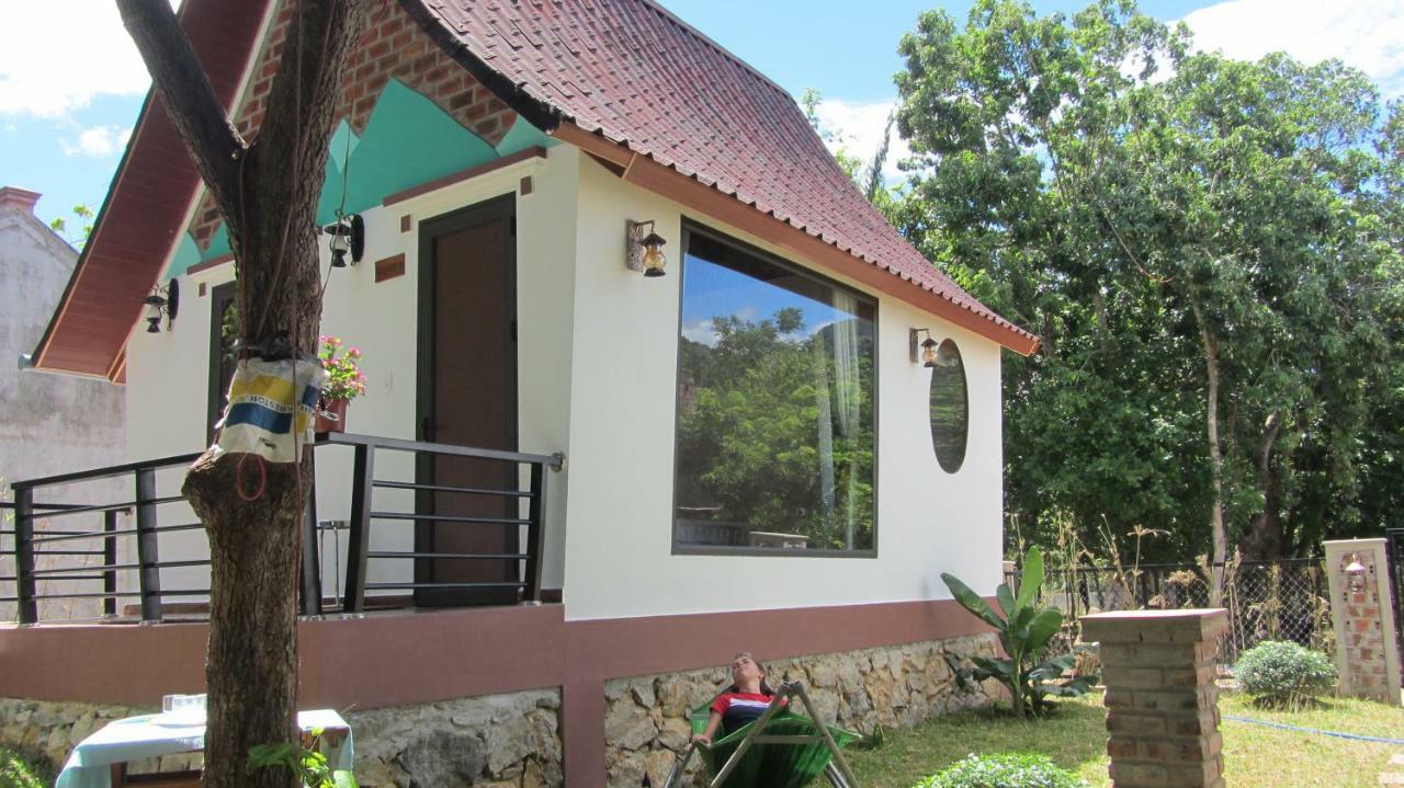 Tropical Valley Homestay - Villas フォンニャ エクステリア 写真