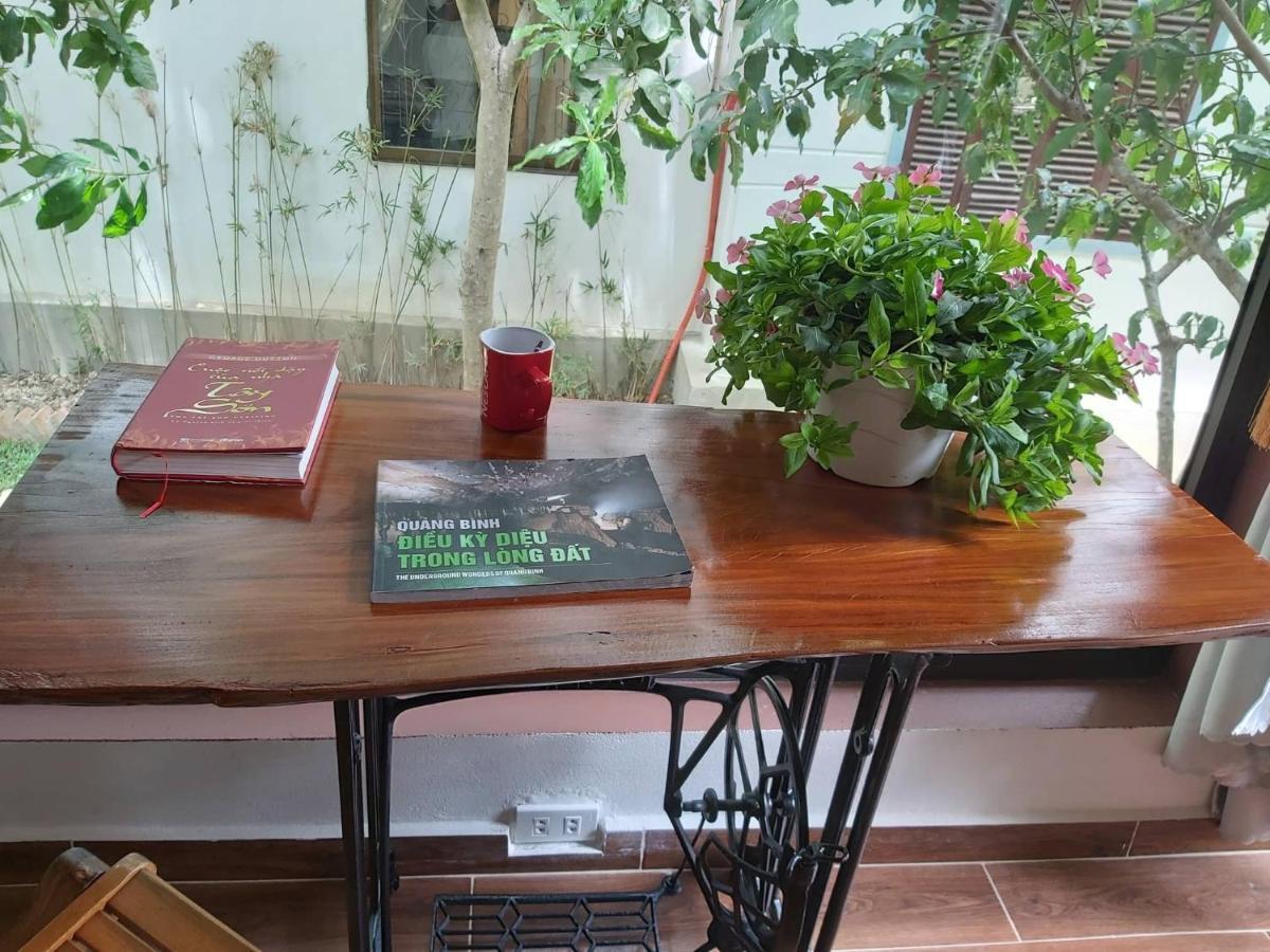 Tropical Valley Homestay - Villas フォンニャ エクステリア 写真