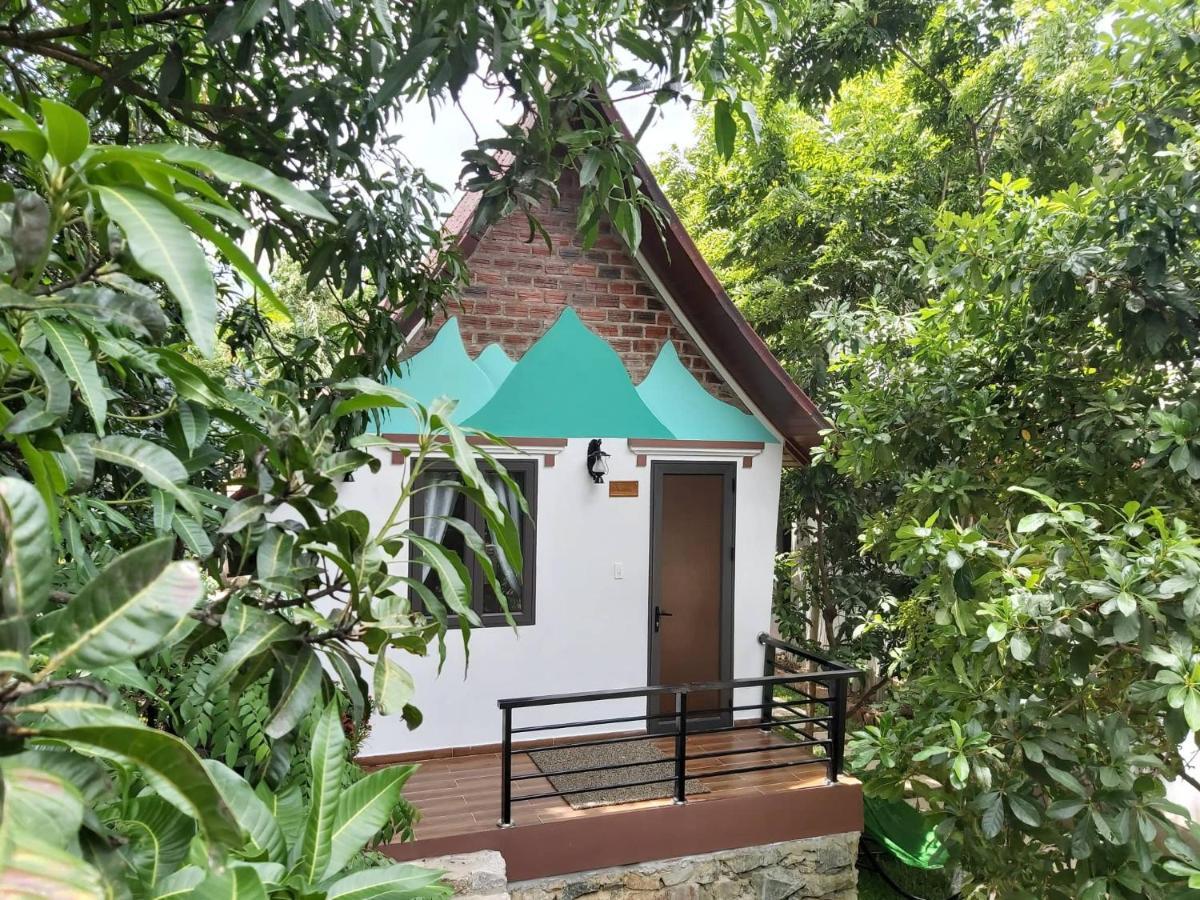 Tropical Valley Homestay - Villas フォンニャ エクステリア 写真